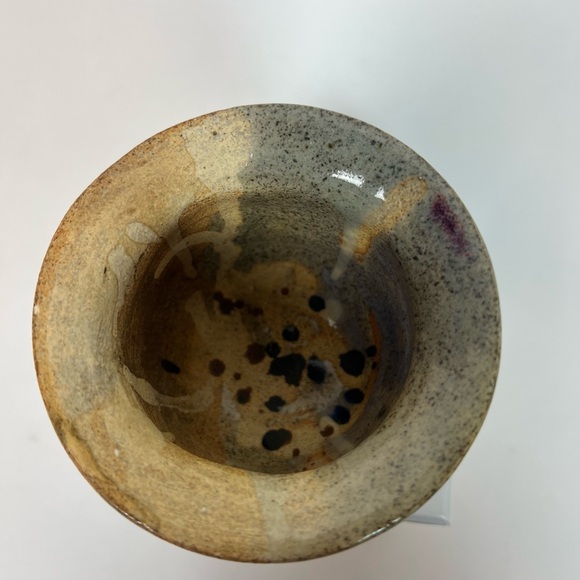 Earthy Vintage Handcrafted Pottery Planter/Pencil Holder/Toothbrush candle - Picture 5 of 8